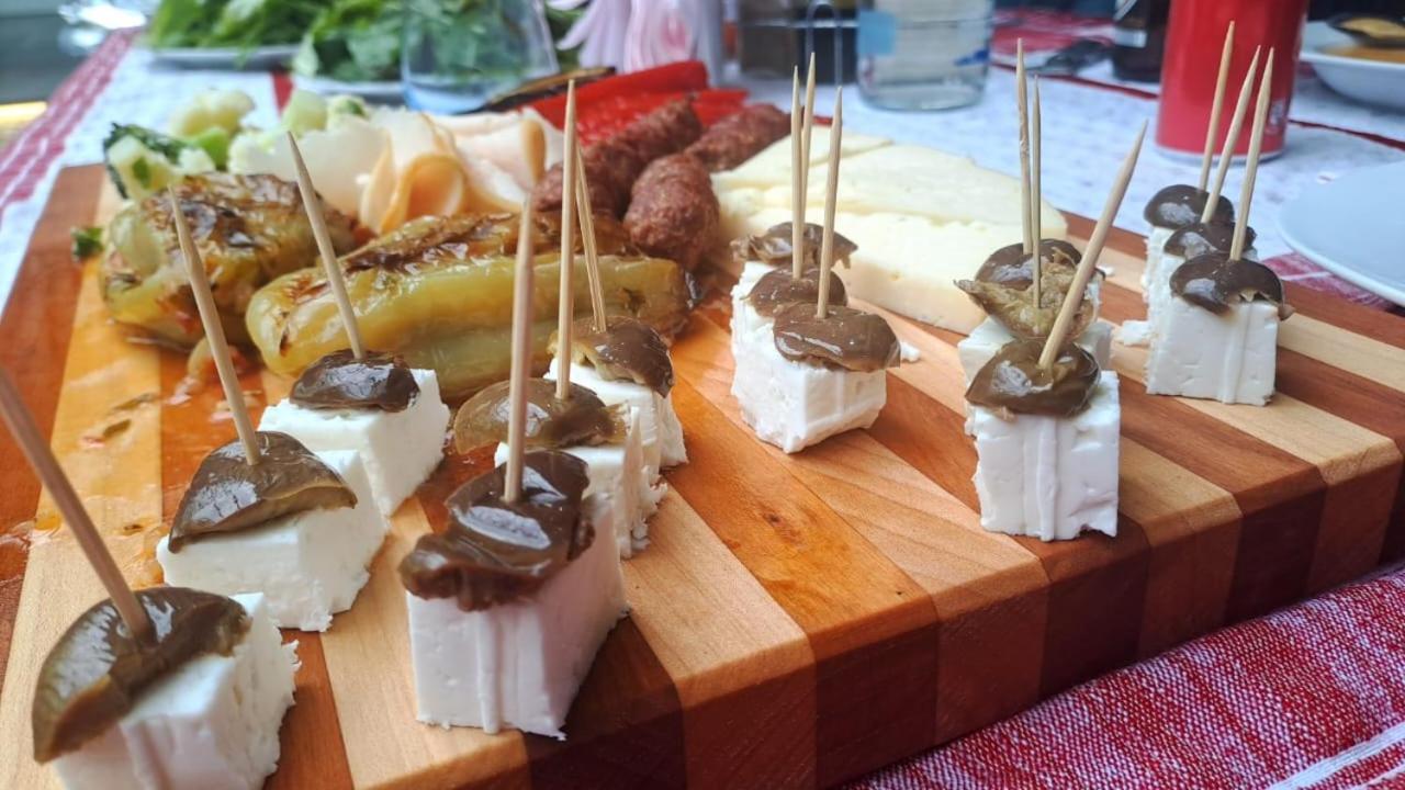 Mon Ami Boutique Hotel Шкодер Экстерьер фото